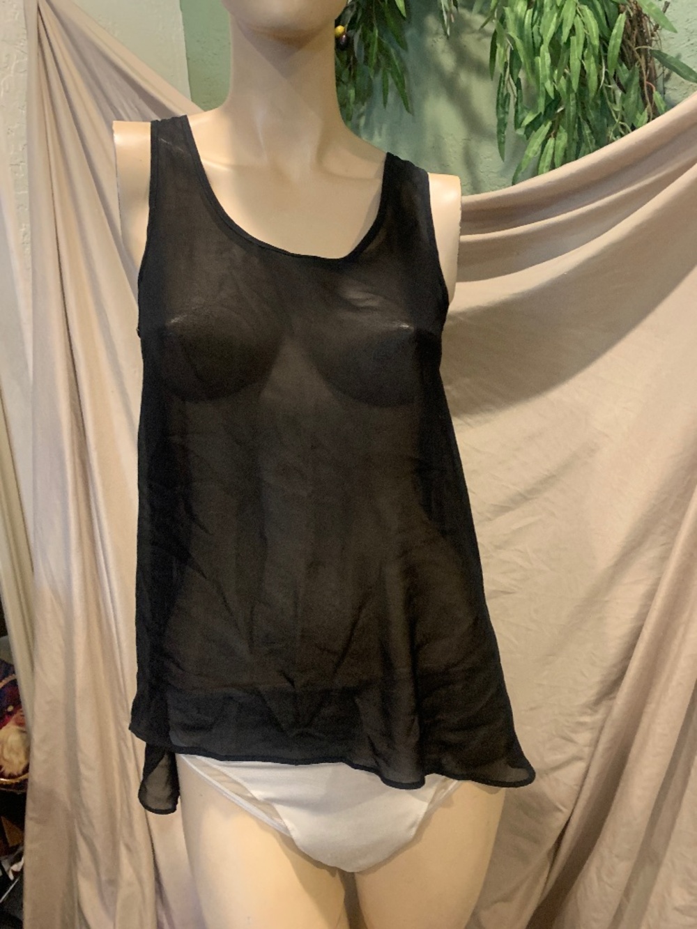 Soprano sheer tank